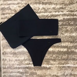 Triangl navy blue bikini